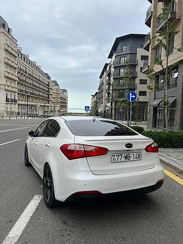 ravon r4 lizing: Kia Cerato: 1.6 l | 2014 il Sedan — 4