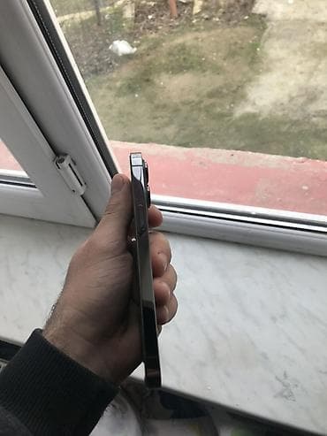 a5 samsung telefon: IPhone 13 Pro Max, Space Gray, Face ID — 4