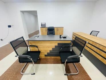 Ev üçün mebel: Dəstə daxildir: 1 ədəd masa, 3 ədəd kreslo. Yenidir. Ofis mebeli — 1