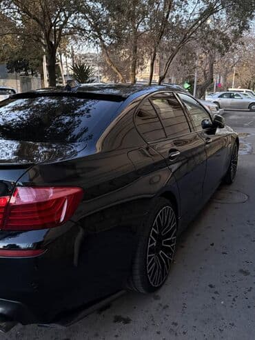 07 masin: BMW 5 series: 2 l | 2016 il Sedan — 7