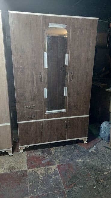 qapilar qiymeti: 100azn başlayan qiymətlər 1 qapi 45eni45derin 190 hündür 2qapi — 13