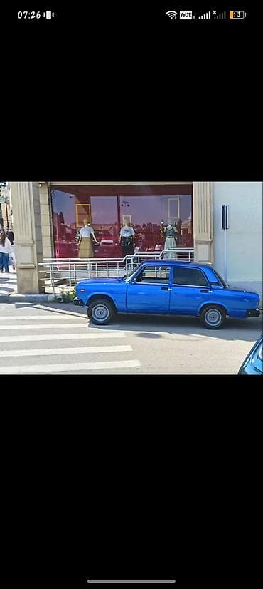 lada tekeri: Model: Lada Riva (VAZ 2107) Kuzov: sedan, 4 qapı Rəng: tünd mavi — 2