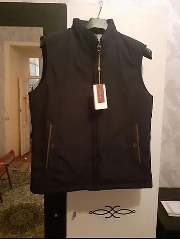 aşbaz geyimi: Gencede satilir orginal Kişi jileti Loro Piana cibleri knopka maqnit — 1