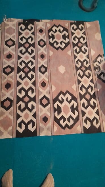 qar kureciyi: Xalça Dekorativ — 1