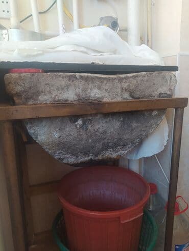 Xəmirağacı Daş Şirniyyat/Süzmə Presi – metal karkaslı - Tərkibi