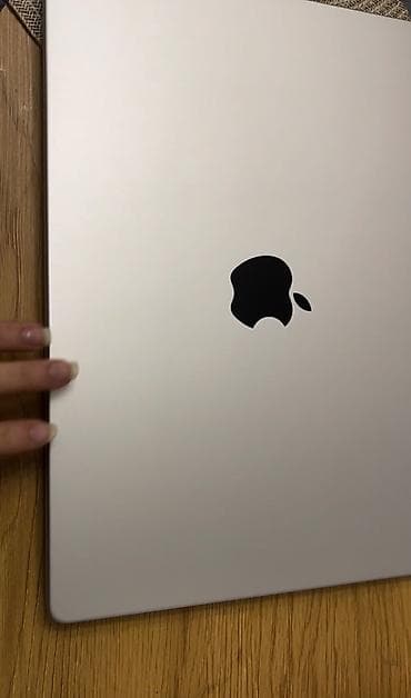 Apple MacBook: Macbook M5 pro 16/1terbayt yaddaş Hər şeyi təzədir 2aydır alınıb — 3