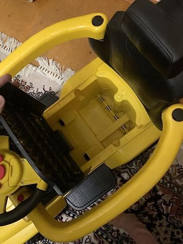 Uşaq üçün minik maşını Yenidir az istifadə olunub Heç bir problemi — 4