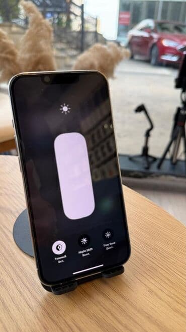 iphone 3 qiymeti: IPhone 13 Pro, 256 GB, Ağ, Zəmanət, Simsiz şarj, Face ID — 6