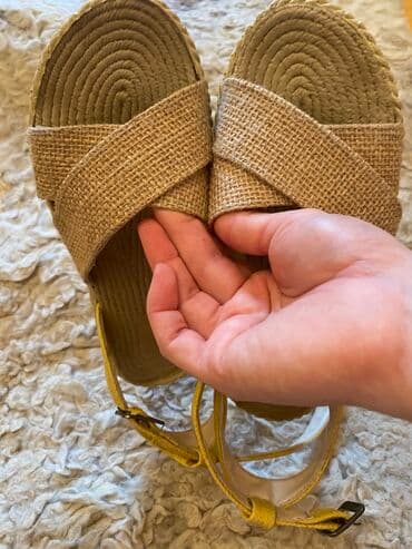 qadın vyetnamkaları: Ölçü: 36, rəng - Sarı, İşlənmiş — 15