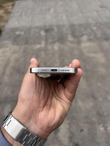 Мобильные телефоны и аксессуары: IPhone 15 Pro, 128 ГБ, White Titanium, Гарантия, Беспроводная зарядка, Face ID — 7