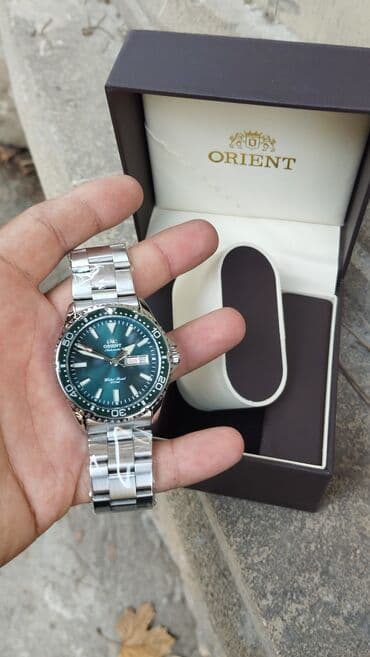 зеленые мужские спортивные костюмы: Наручные часы, Orient, цвет - Зеленый — 1