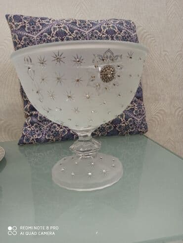 meyve qabı: Vaza, meyvelik. Tezedir . Cox gozeldir, yeterince boyukdur, nisbeten — 2