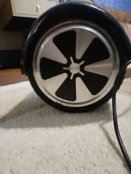 hoverboard: Qara rəngli iki təkərli hoverboard (özünü tarazlayan geroskuter) - — 5