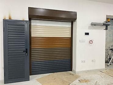 Avtomatik qaraj qapıları və pultla idarə olunan jalüz sistemləri