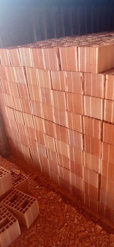 ametist daşı: Keramzitli boşluqlı kərpic (blok) Məhsul təsviri: - Material: Yüksək — 8