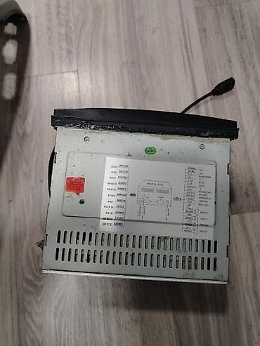 router modem: Avtomobil üçün multimedia/naviqasiya başlığı (2-DIN) Xüsusiyyətlər: - — 3