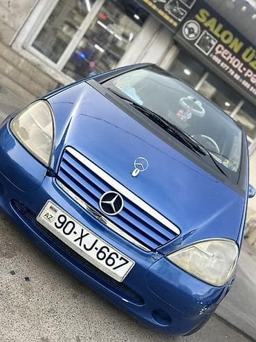 Mercedes-Benz A-Class (A160) – mavi rəngli hetçbek Xüsusiyyətlər və