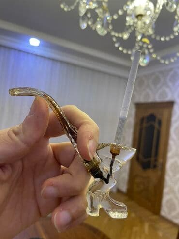 iqos iluma i: Qədimi siqaret üçün müştük ayaqqabı — 2