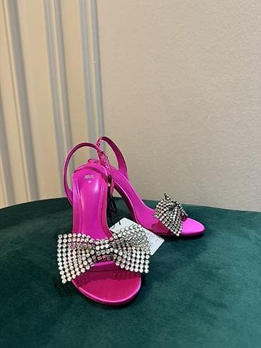 zara dest: Zərif, parlaq fuşya rəngli qadın sandal. Açıq burunlu, nazik — 3