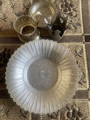 Ev və bağ: Antik metal məmulatlar dəsti Hamısı birliydə 20 m. Qiymət son - — 1