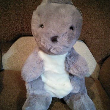 toxunma jaketler: Kenquru oyuncagi tezedi istifade edilmeyib qiymeti 12 azn bashqa — 1