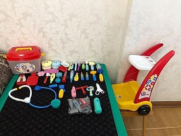 Игрушки: Uşaq üçün həkim temalı oyun dəsti - Rəngarəng plastik həkim alətləri — 1