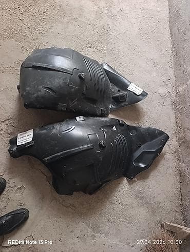 mercedes 1990: Mercedes-Benz CLS-Class W218 (2015–2018) üçün ön təkər taqanın içliyi — 4