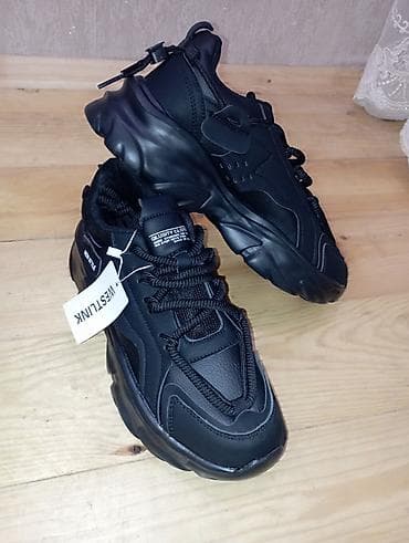 keta: Qara rəngli chunky unisex idman ayaqqabısı - Brend: WESTLINK (etiket — 1