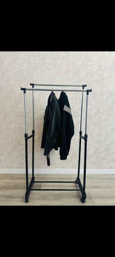 вешалка для брюк и рубашек напольная: Paltar asılqanı, paltarları səliqəli saxlamaq üçün əlverişlidir. İki — 1