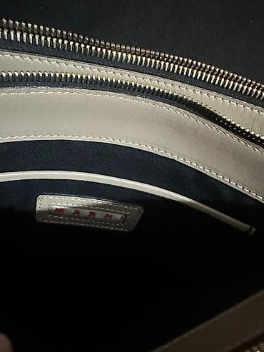charles keith canta: Marni
Like New 10/10
450 azn — 2