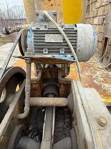 gips: Sənaye qarışdırıcı və nasos komplekti - Böyük həcmli, silindrik metal — 4