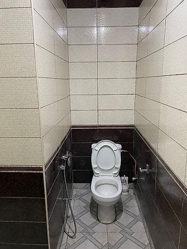 podmayak binalar: Kirayə mənzil – 3 otaqlı, ayrı mətbəxli. Otağın birinin şəkli yoxdu — 5