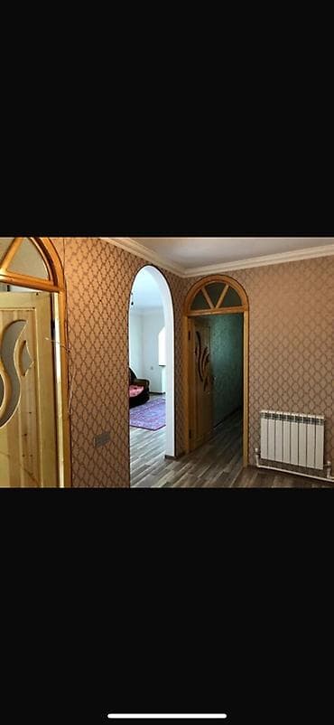 Ev Gencede Abbas Sehhetde xestexana ile uzbeuz yola baxan binada 1 ci — 2