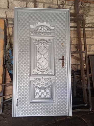 двери межкомнатные баку: 140 azn dən başlayan demir qapılar tək satılan qapılar 160 azn — 9