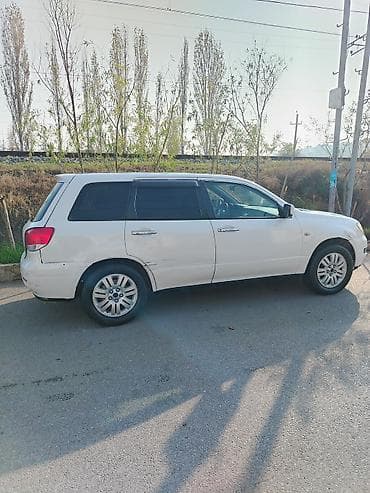 ford fusion 2018: Mitsubishi Outlander: 2.4 l | 2001 il 390000 km Krossover — 3