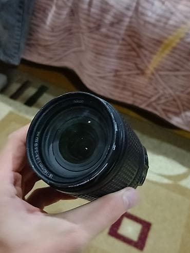 Nikon AF-S DX NIKKOR 18-140mm f/3.5-5.6G ED VR obyektiv - Zoom — 1