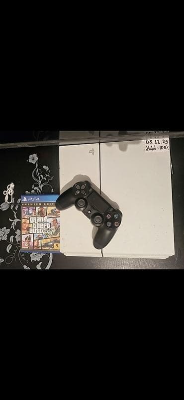 Satılır: PlayStation 4 Limited Edition (1 TB) *270azn* Yaddaş: 1 TB