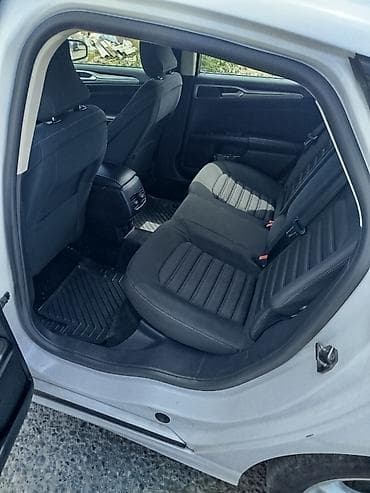ford escort: Ford Fusion: 2 l | 2017 il 317000 km Sedan — 4
