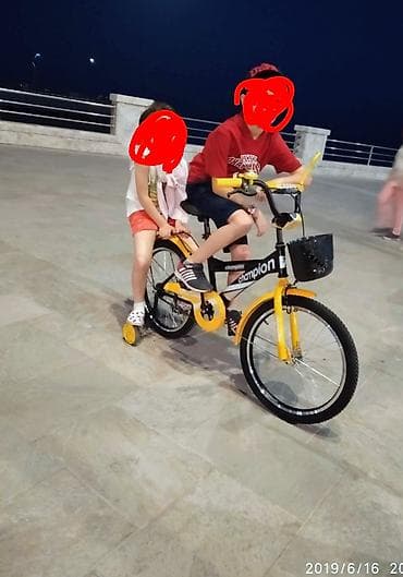 Velosiped teze kimidir çox sürülməyib,yəqin kameralarının dəyişməyə