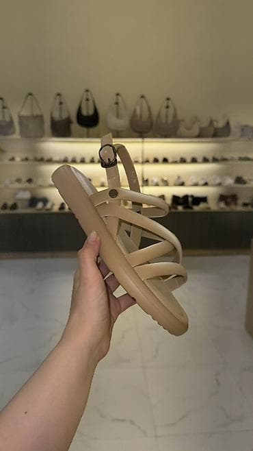 Qadın sandal modeli – yastıqcıqlı, rahat platformalı - Rənglər: bej — 2