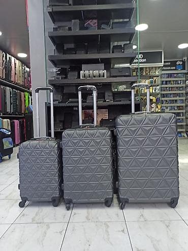 Çamadanlar: Sərt korpuslu çamadan dəsti – 3 ölçü - Material: Yüngül və möhkəm — 1