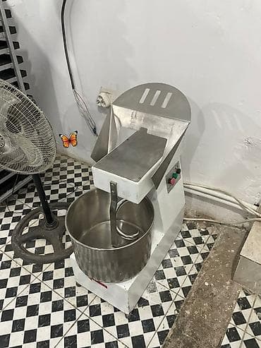 Spiral xemir yoguran 20litrlik. Italya istehsalidir 1300m ünvan