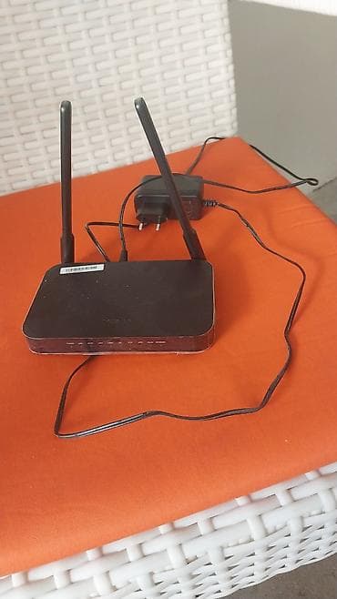 Модемы и сетевое оборудование: Nokia Wi‑Fi router - Brend: Nokia - İki xarici antena – daha sabit və — 1