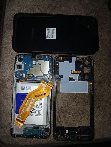 Salam. Samsung A24 modelidir, sadəcə ekranı yoxdur. Qalan hər bir