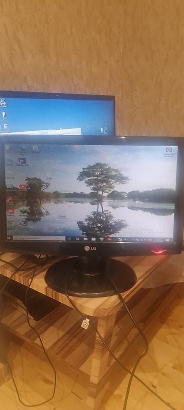 monıtor: Monitorun üzərində /Vga kabeli/Vga to Hdmi ötürücü kabeli/Güc kabeli — 8