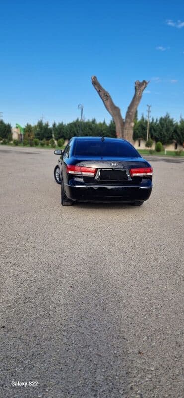 kia ceed 2010: Hyundai Sonata sedan – qara rəng, 4 qapı, arxa ötürücülük anteni — 7