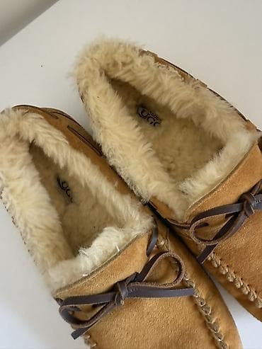 makasi̇n: UGG qadın mokasin ev tufliləri - Model: UGG mokasin tipli ev — 2