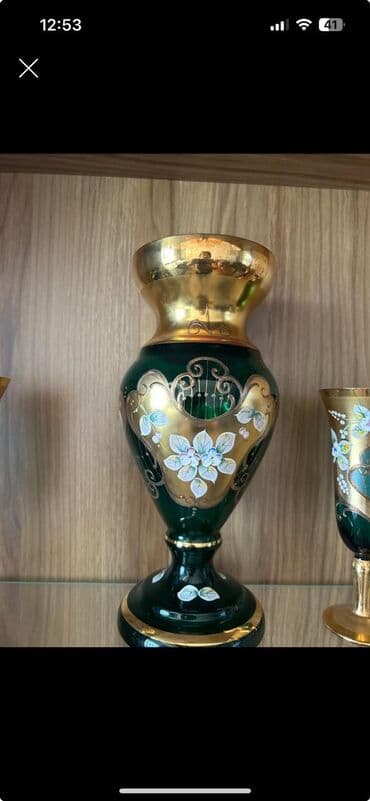 пирамида нан: Bir vaza, Bogem şüşəsi — 1