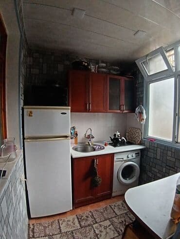 biləcəridə evler: Bakı, Yeni Günəşli Massiv A, 2 otaqlı, Köhnə tikili, 40 kv. m — 5