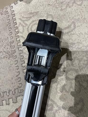 yarım qosqular: Bu çubuqlar universaldır bütün aftomobillərdə istifadəyə yararlıdır — 2